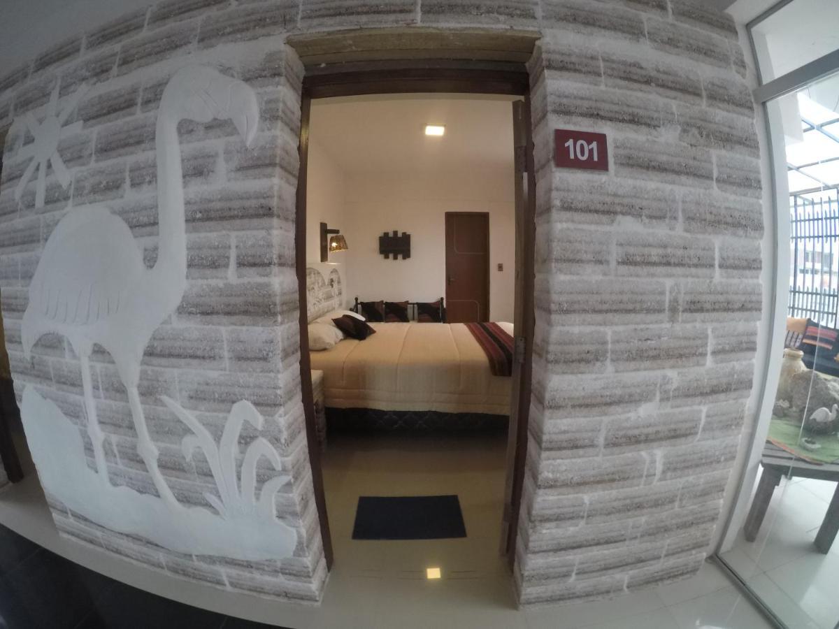 Hotel Kachi De Uyuni Buitenkant foto